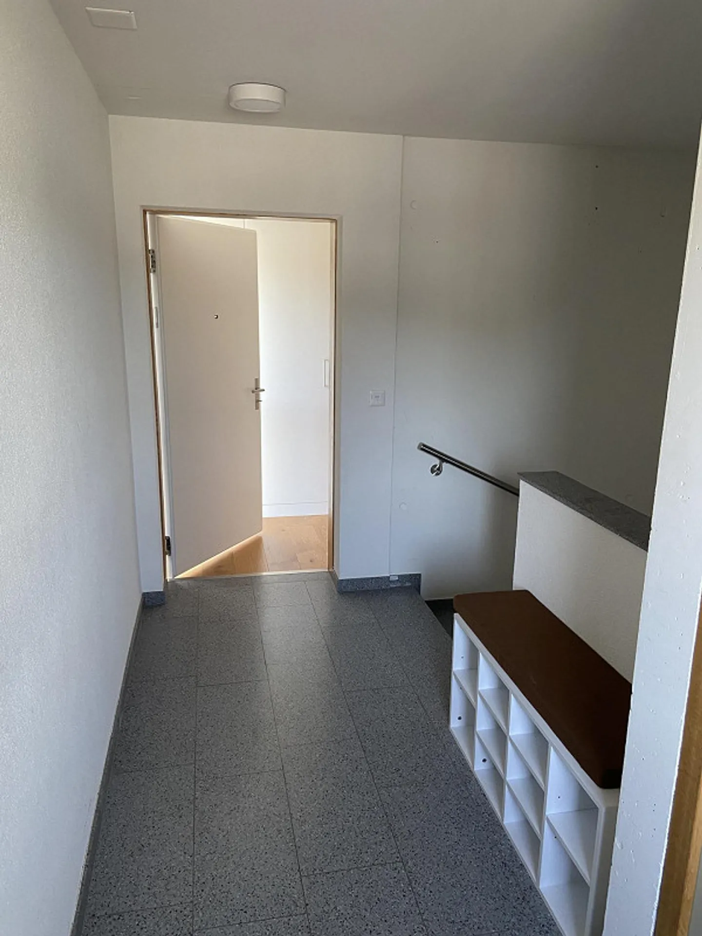 Ampio appartamento di 4.5 stanze - Foto 4 di 19