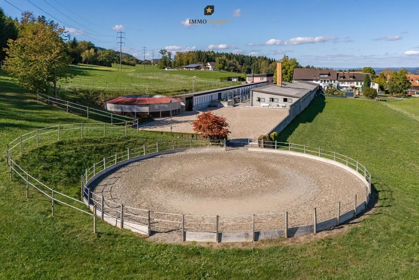 Reitsportanwesen mit Luxuswohnen - Foto 9 von 18