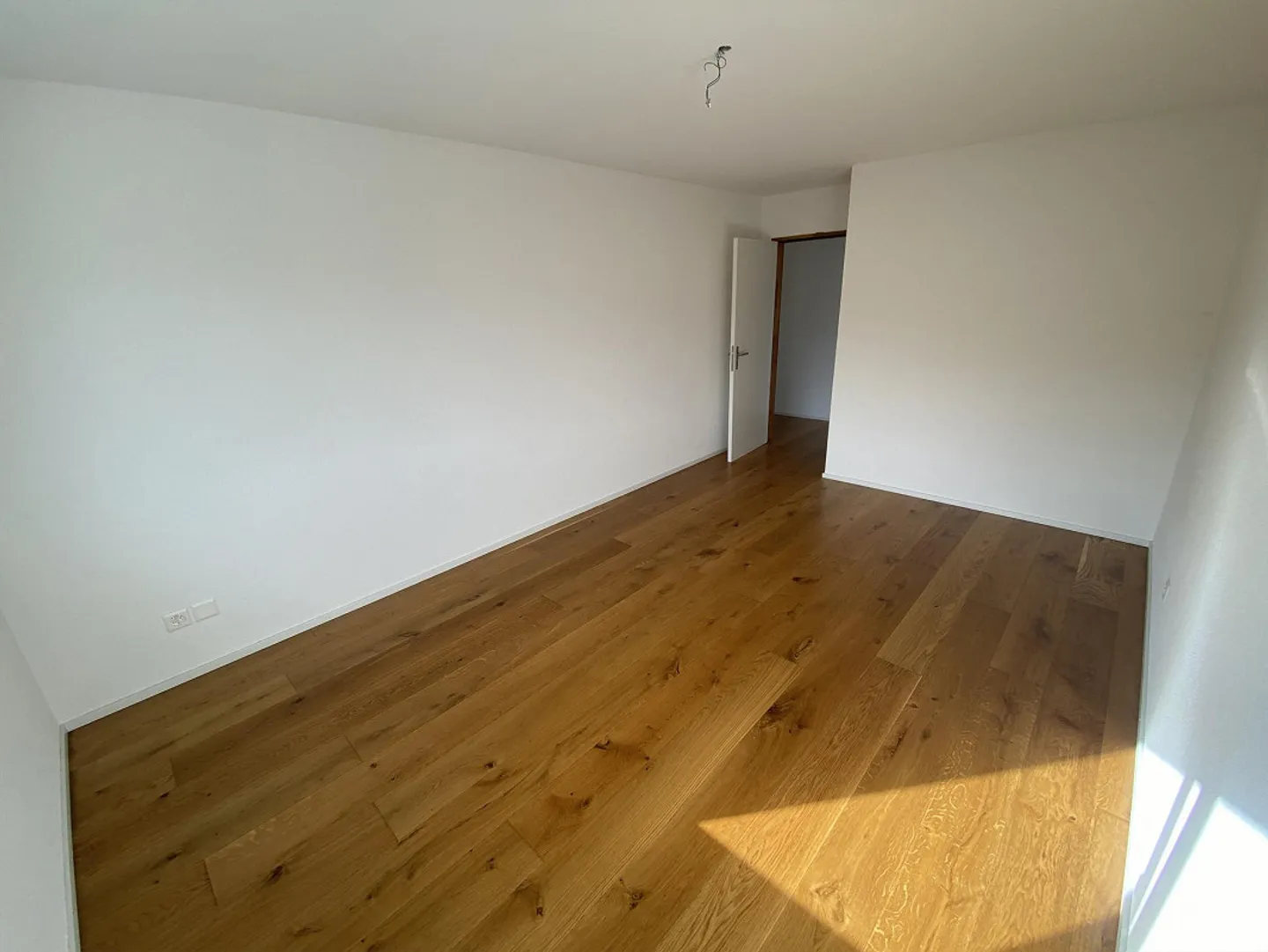 Ampio appartamento di 4.5 stanze - Foto 6 di 19