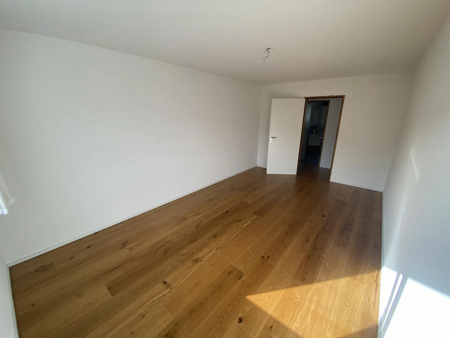 Ampio appartamento di 4.5 stanze - Foto 8 di 19
