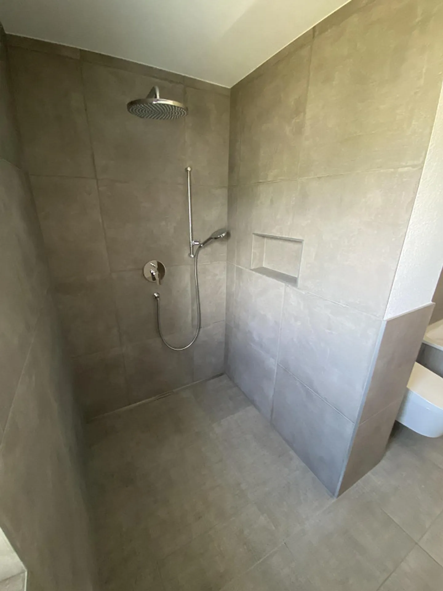 Ampio appartamento di 4.5 stanze - Foto 10 di 19