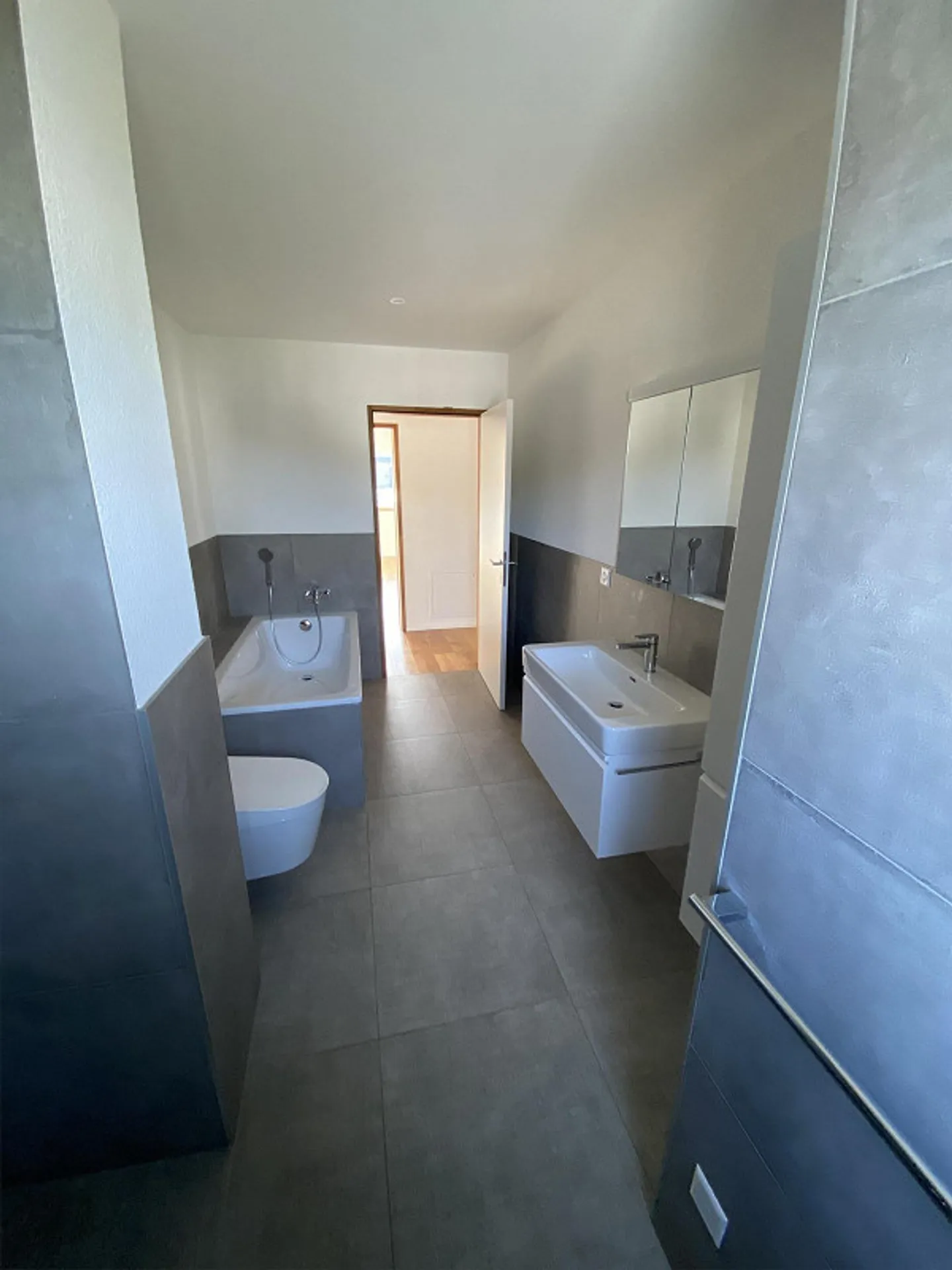 Ampio appartamento di 4.5 stanze - Foto 11 di 19