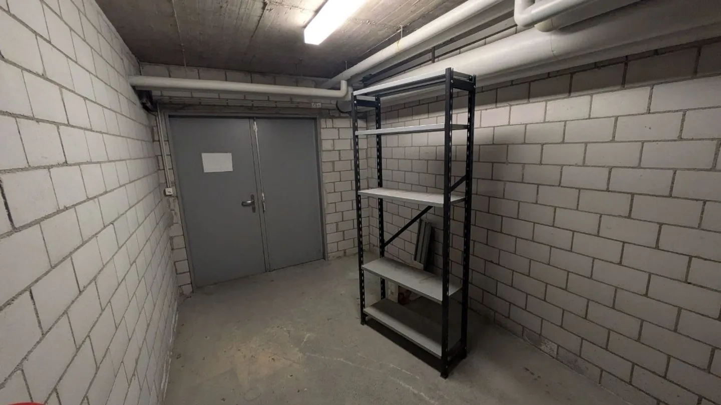 11.0m2 Magazzino Dübendorf - Im Schossacher 12 - Foto 5 di 13