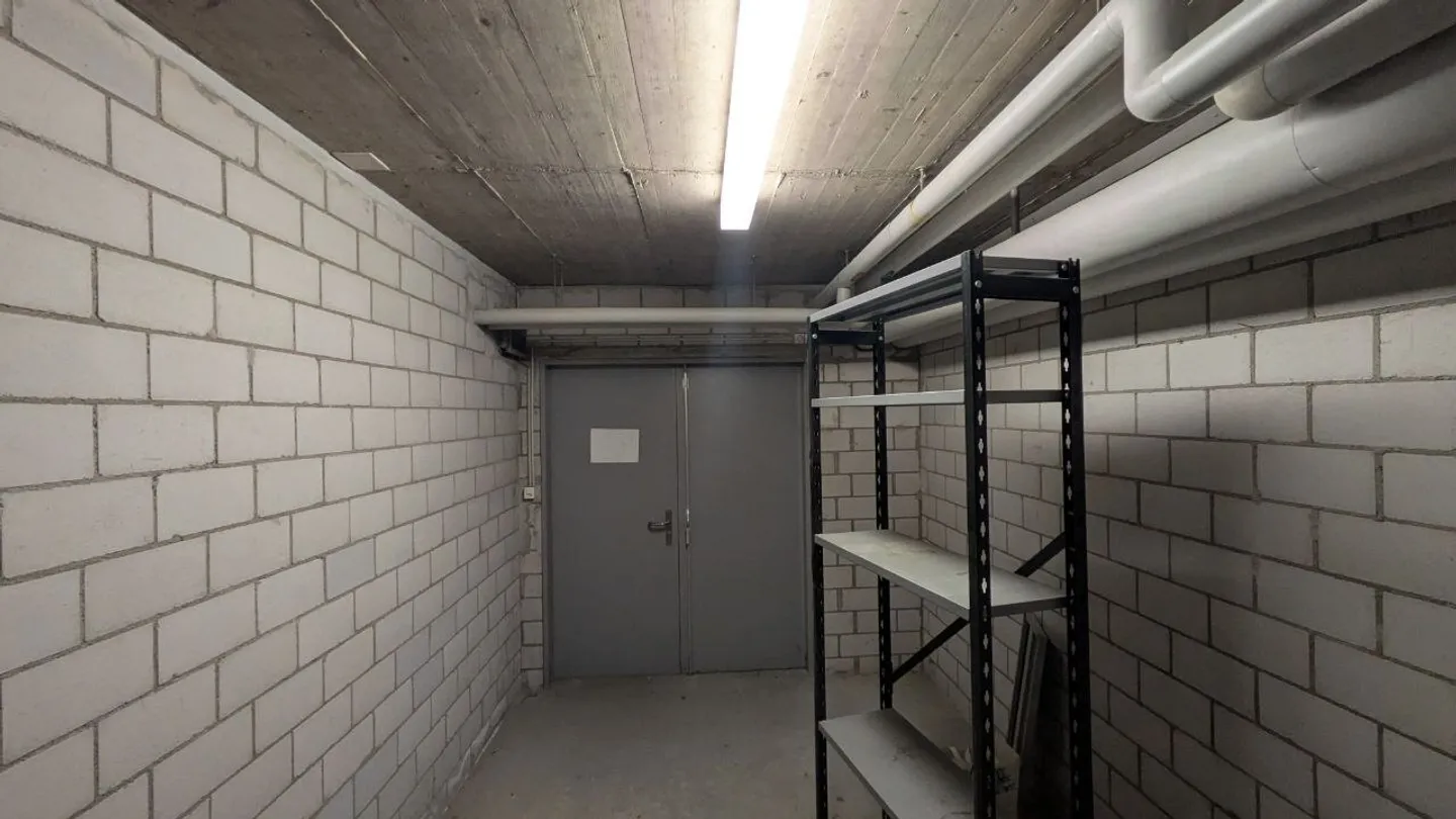 11.0m2 Magazzino Dübendorf - Im Schossacher 12 - Foto 7 di 13