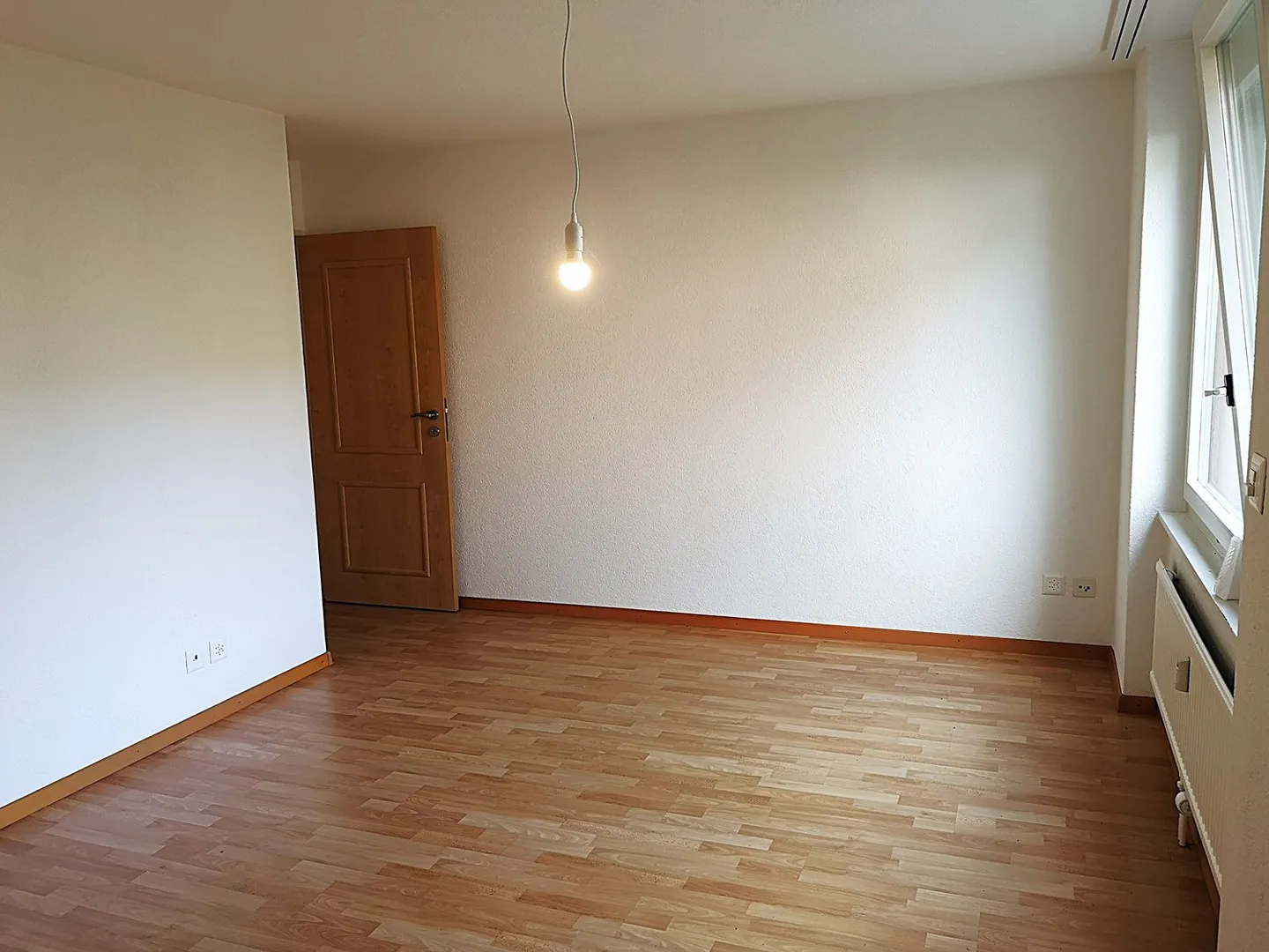 Prix baissé : appartement-terrasse avec cuisine ouverte sur le salon, quartier calme - Photo 21 sur 34