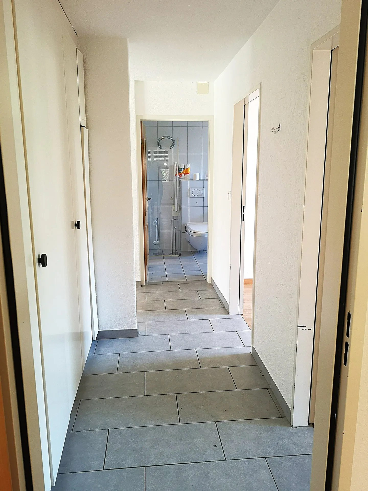 Prix baissé : appartement-terrasse avec cuisine ouverte sur le salon, quartier calme - Photo 16 sur 34