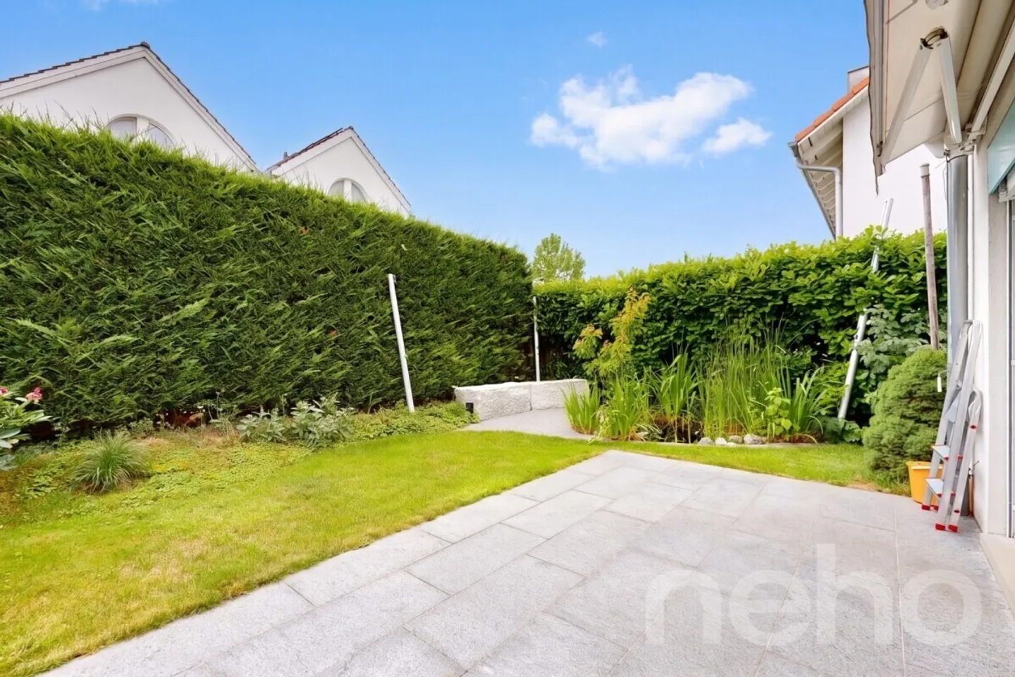 Well-maintained 5-room semi-detached family house in a family-friendly location - Photo 5 of 12