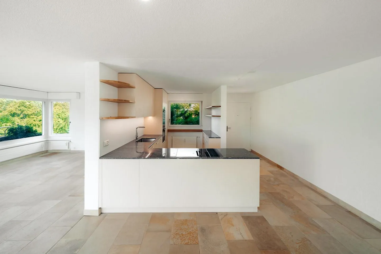 Prima locazione: Elegante casa con terrazza e vista - Foto 4 di 12