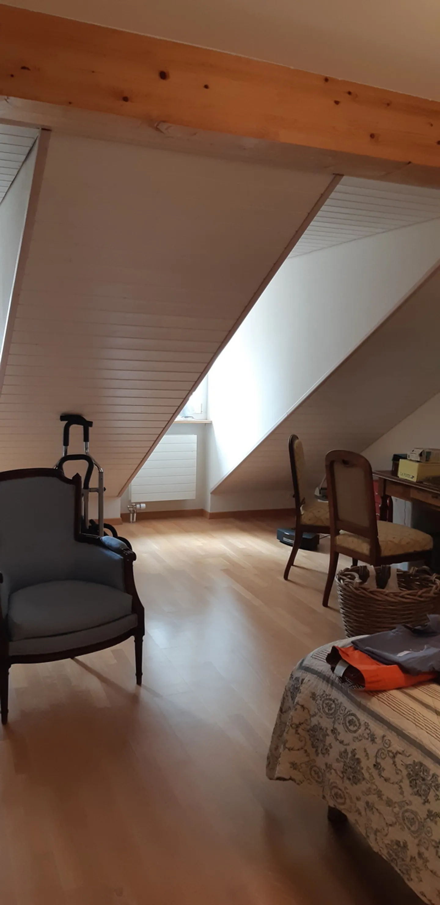 Spacious 3.5-room apartment with charm in the Bourg district, Fribourg - Photo 2 of 8