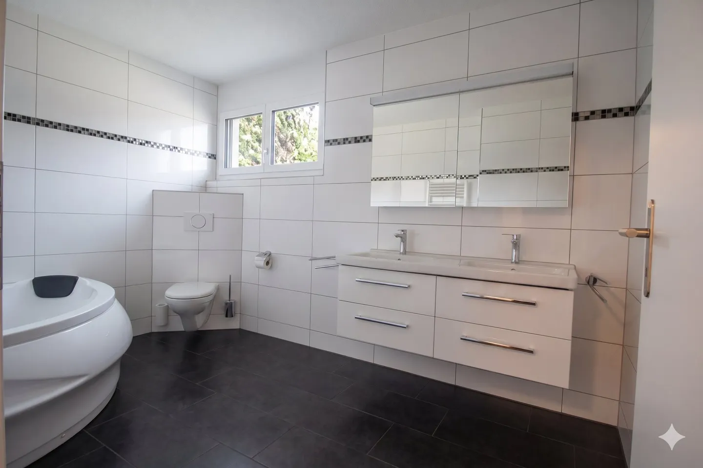 Zweifamilienhaus in Sumiswald –Spannende Liegenschaft – Vollvermietet - Photo 11 of 16