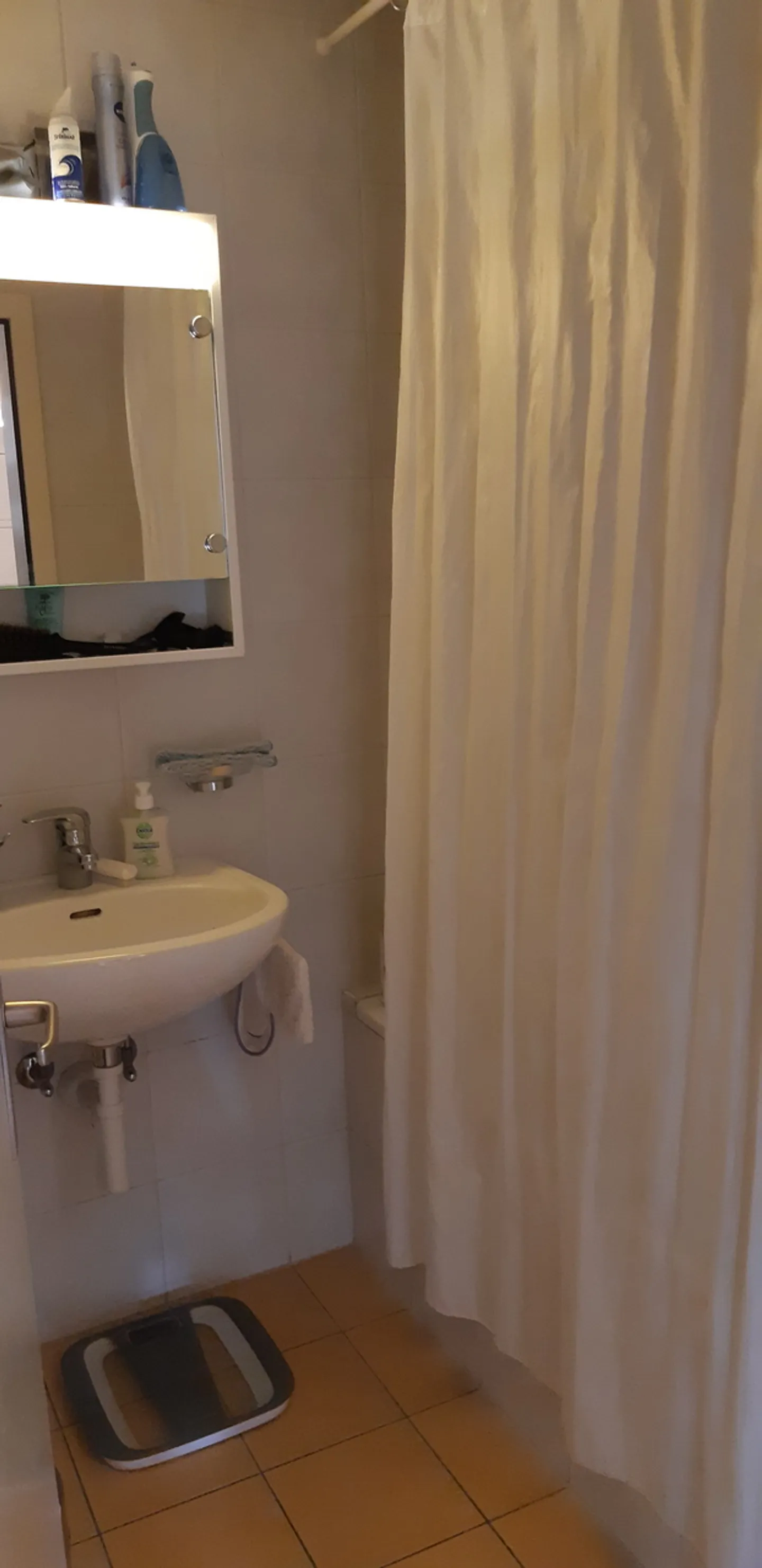 Spacious 3.5-room apartment with charm in the Bourg district, Fribourg - Photo 4 of 8