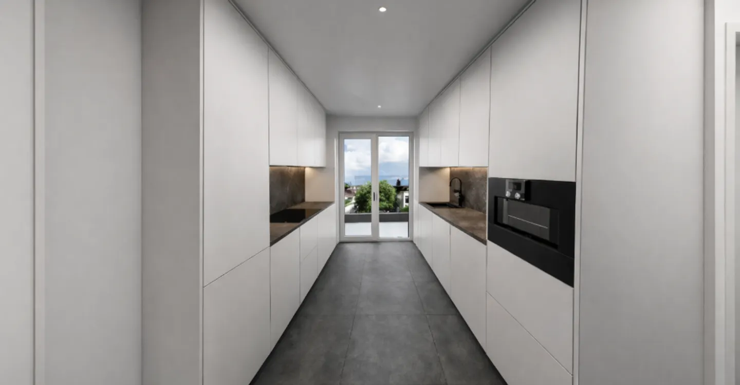 Attique avec de généreux extérieurs et une vue dégagée - Photo 4 of 11