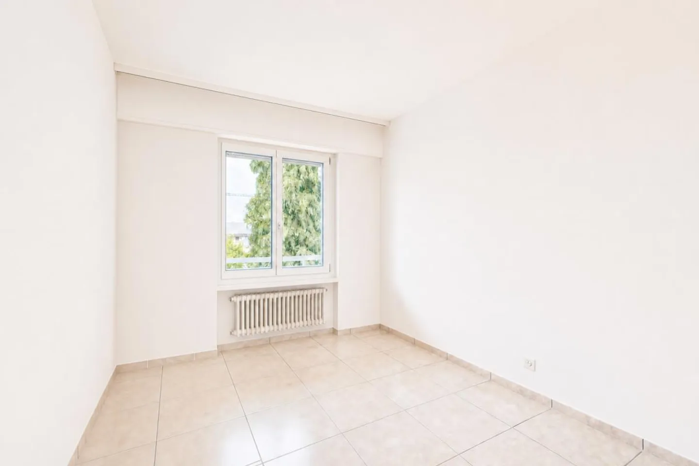 Condominium bien entretenu dans le village de Kaiseraugst - Photo 12 sur 22