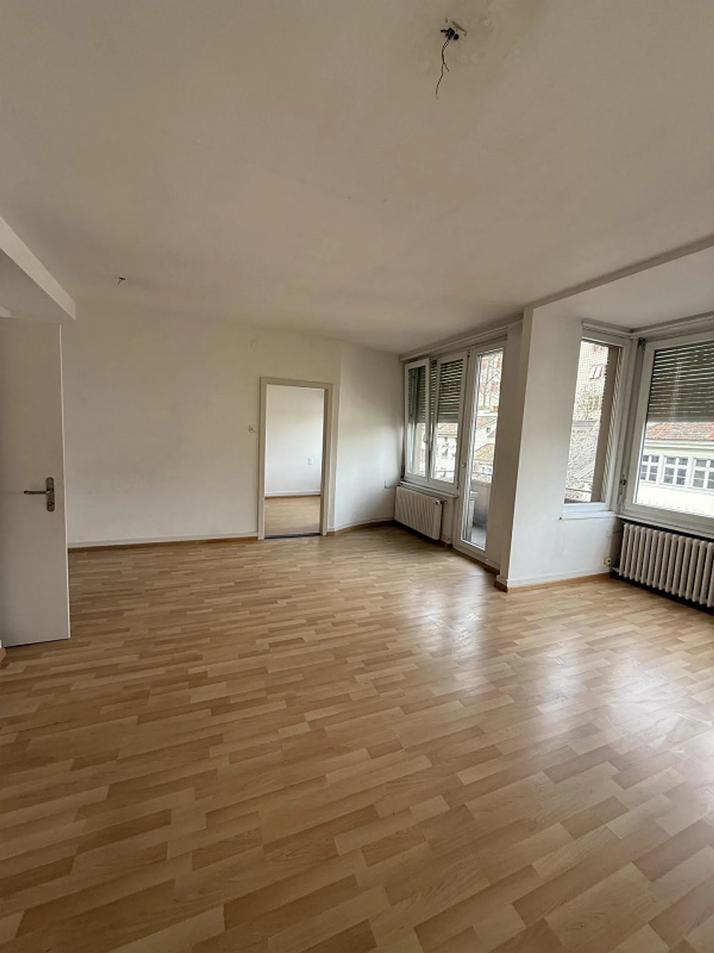 Espace de bureau avec balcon et emplacement privilégié sur la Barfüsserplatz - Photo 4 sur 10
