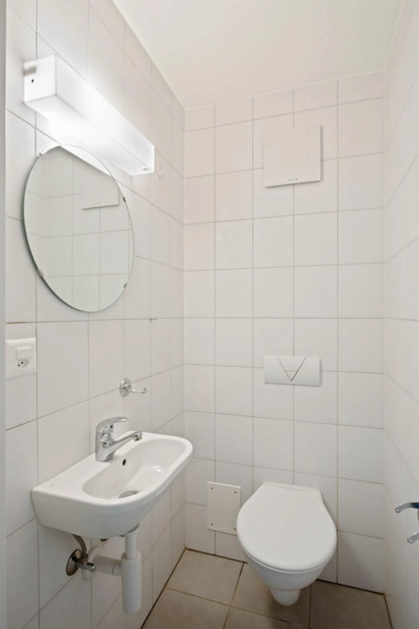 Medical office for rent in the center of Romont - Photo 2 of 5