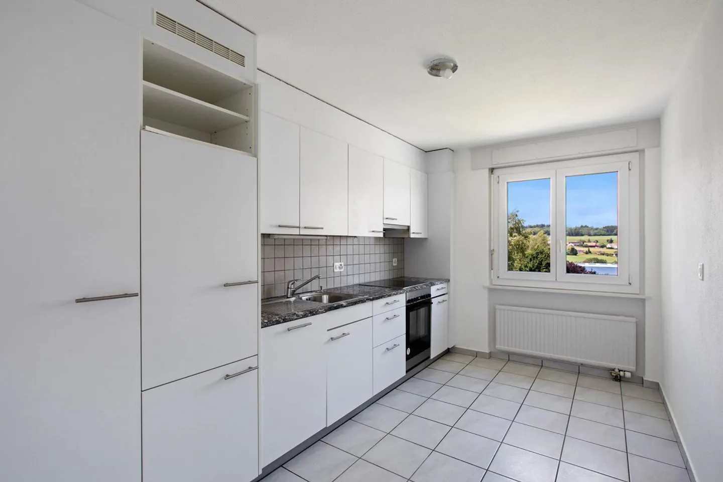 Medical office for rent in the center of Romont - Photo 5 of 5