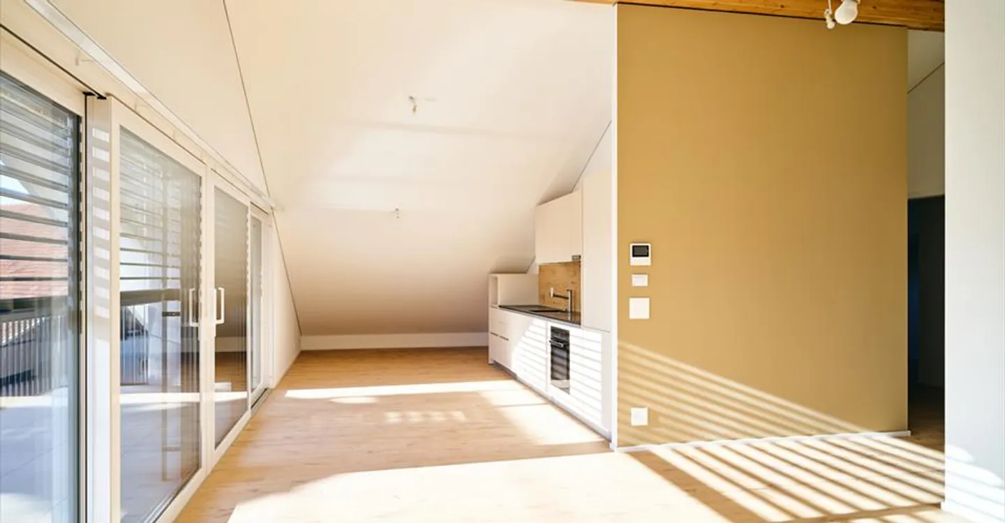 Luxurious 3.5 Room Apartment - Photo 1 of 4