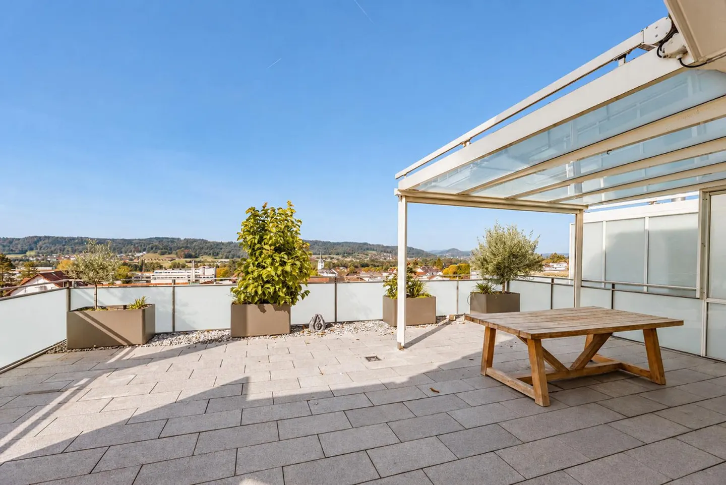 Incantevole appartamento maisonette di 5,5 stanze con vista panoramica - Foto 3 di 18
