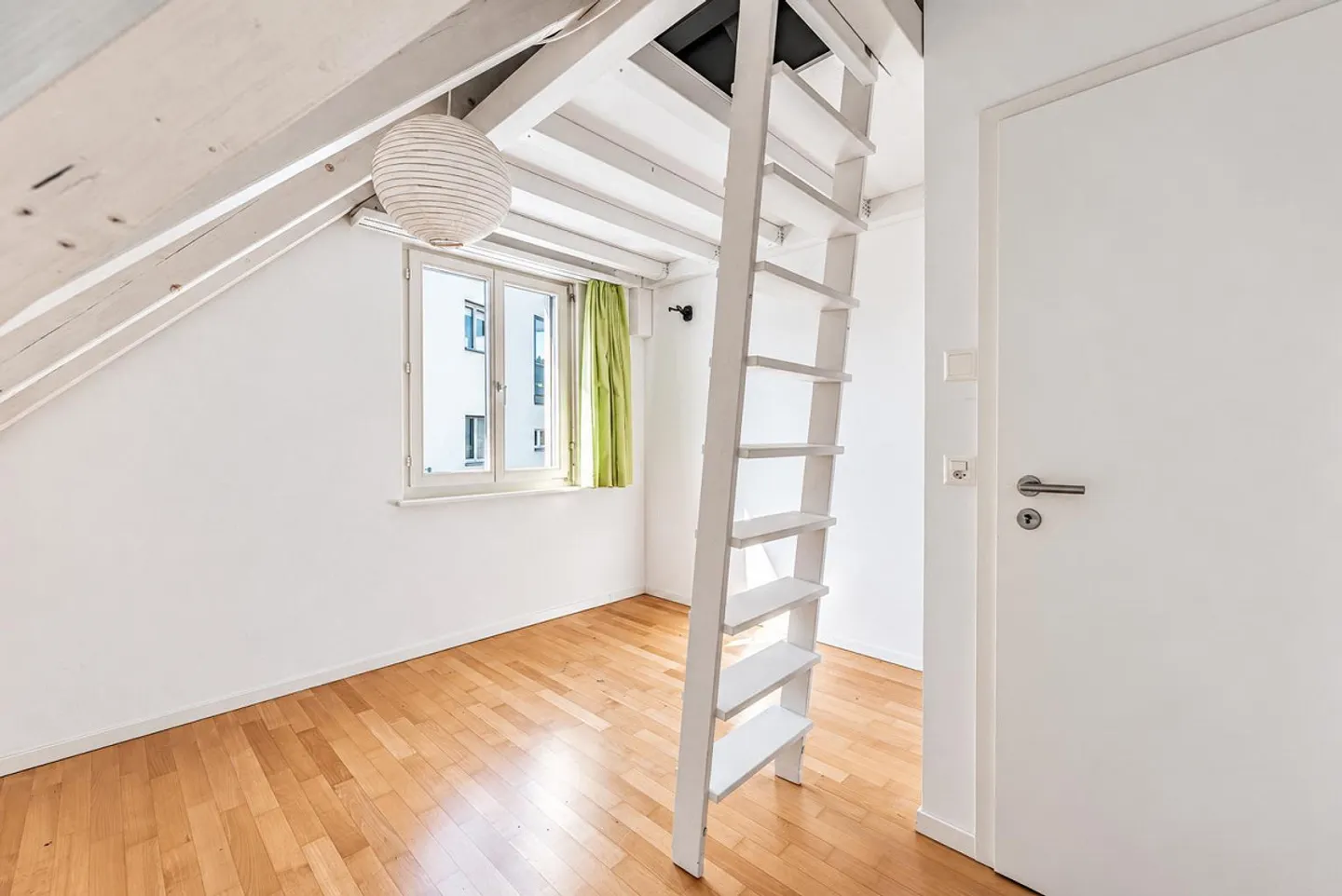 Incantevole appartamento maisonette di 5,5 stanze con vista panoramica - Foto 12 di 18