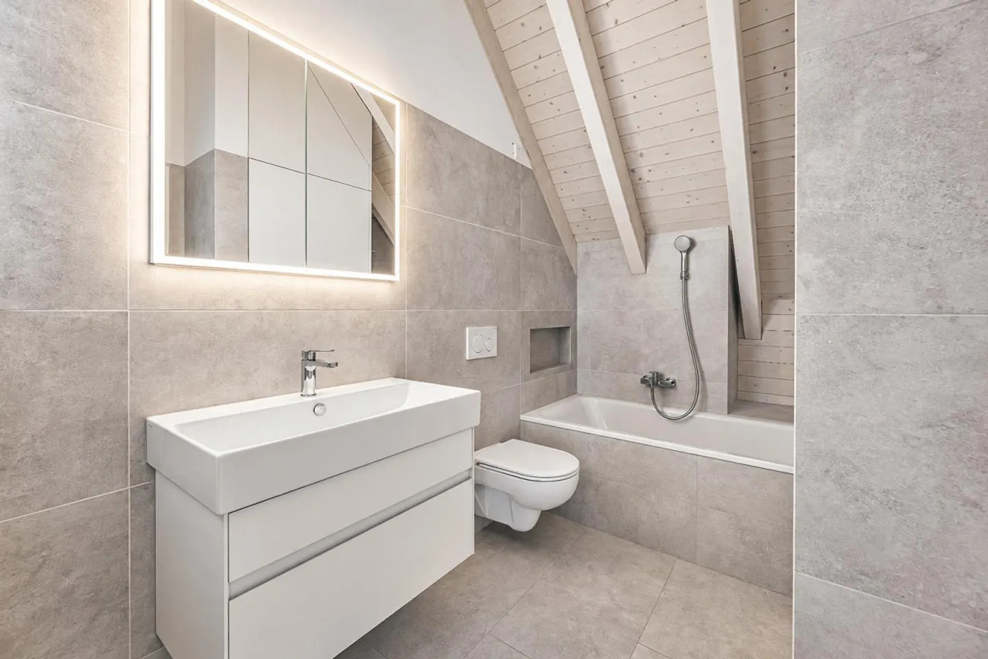 Incantevole appartamento maisonette di 5,5 stanze con vista panoramica - Foto 13 di 18