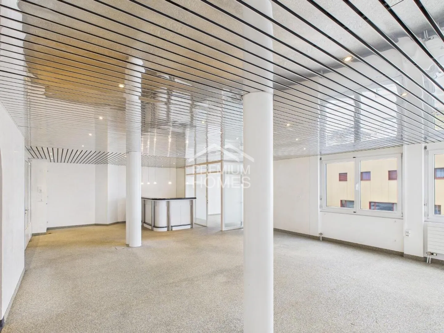 YOUR WORKSPACE IN A PRIME LOCATION - Photo 2 of 5