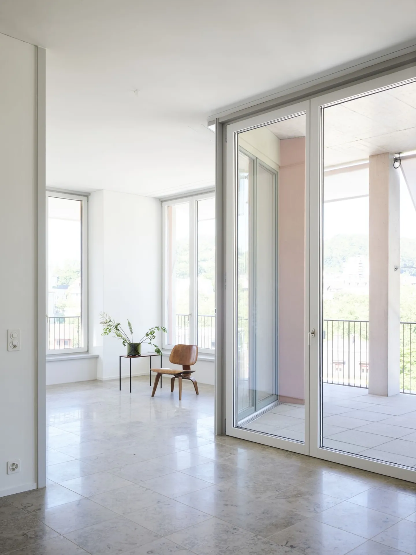 Dreamlike Apartment in Ennetbaden - Photo 4 of 10