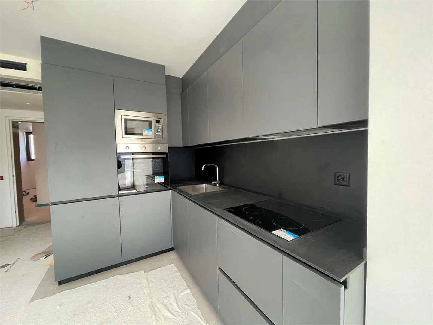 Modern 3.5-room apartment for rent in Besso, Lugano - Photo 4 of 8