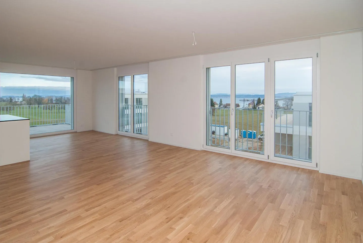 Appartamento Attico da Sogno con Vista sul Lago - Foto 3 di 13