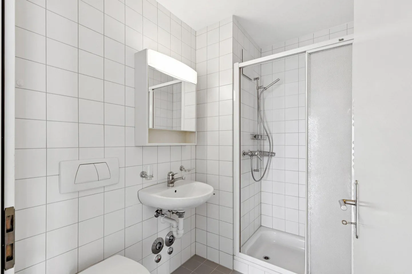 In the green and almost in the forest! - Photo 5 of 8