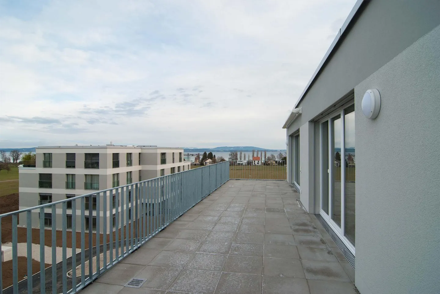 Appartamento Attico da Sogno con Vista sul Lago - Foto 11 di 13
