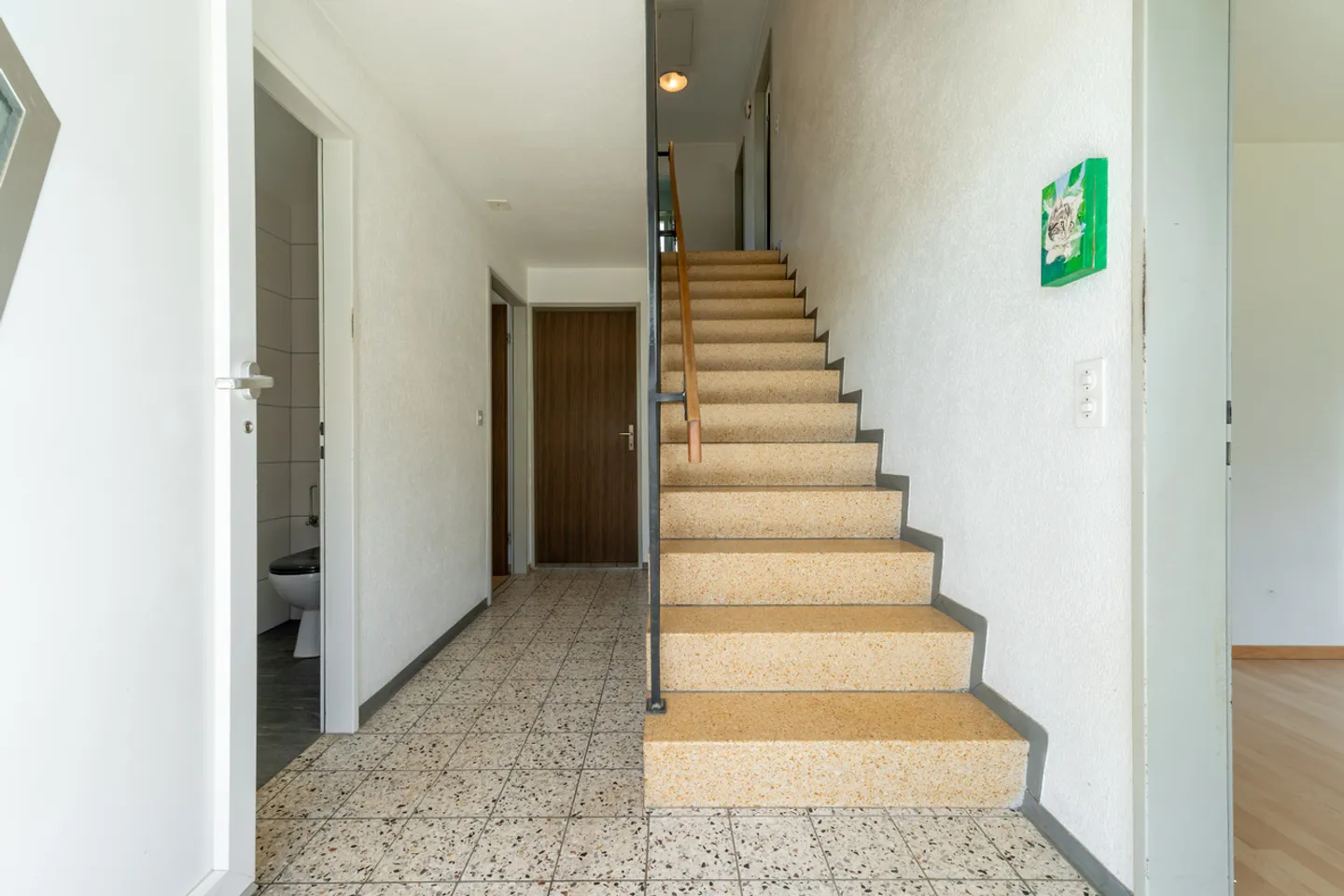 Casa unifamiliare in posizione elevata e soleggiata con vista sulle Alpi - Foto 2 di 13