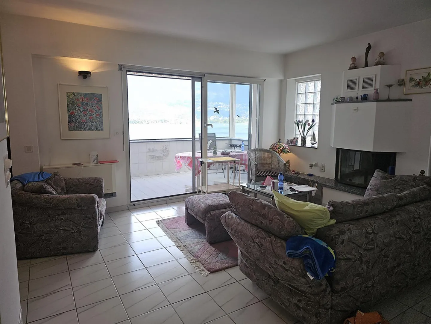House with apartment and two studios with beautiful lake view - Photo 3 of 10
