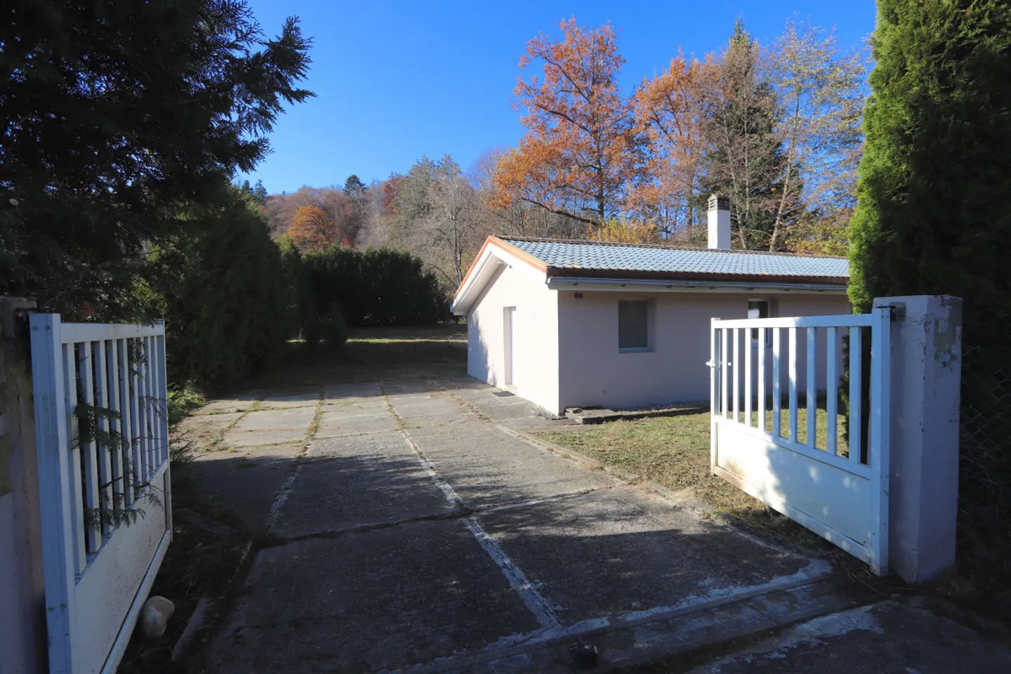 Detached 3.5 room villa with 3,405 m2 plot in an intermediate zone - Photo 4 of 8