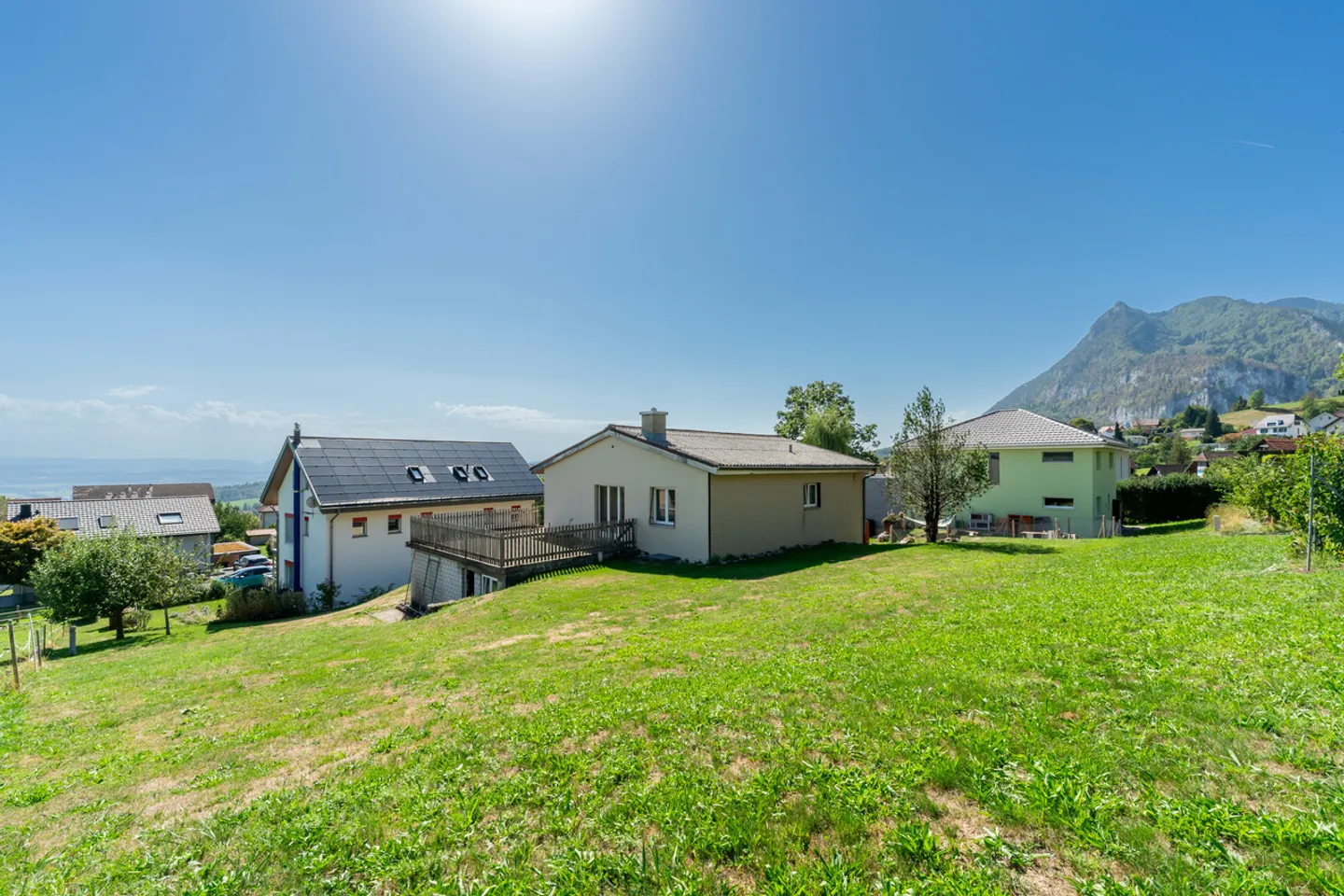 Casa unifamiliare in posizione elevata e soleggiata con vista sulle Alpi - Foto 9 di 13