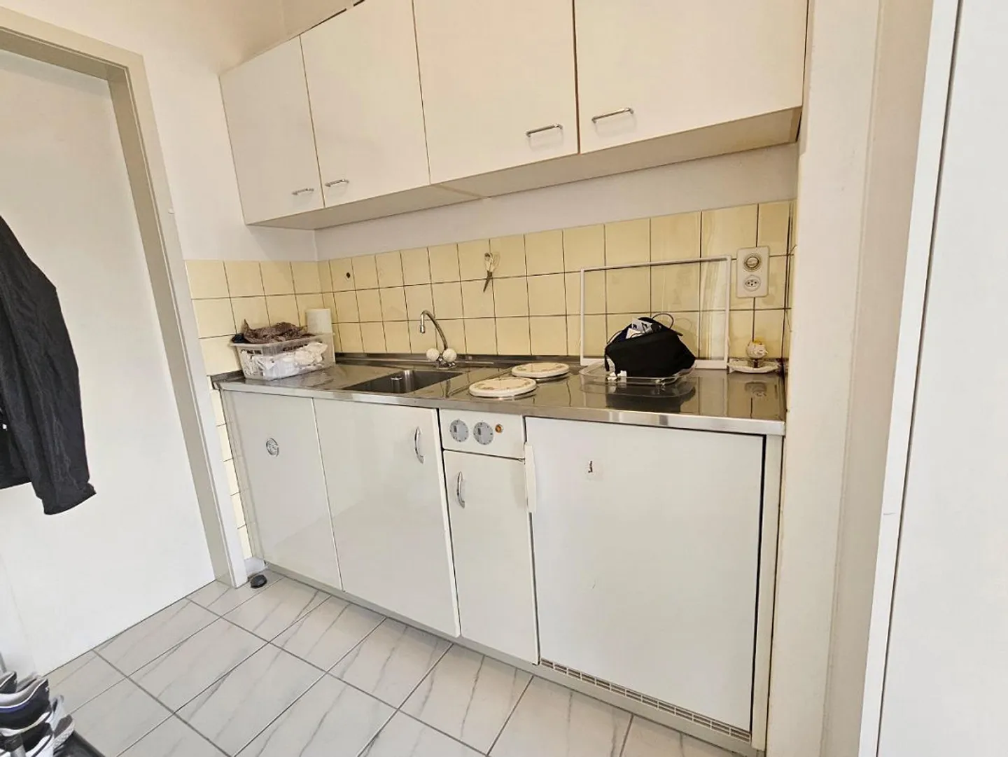 House with apartment and two studios with beautiful lake view - Photo 7 of 10