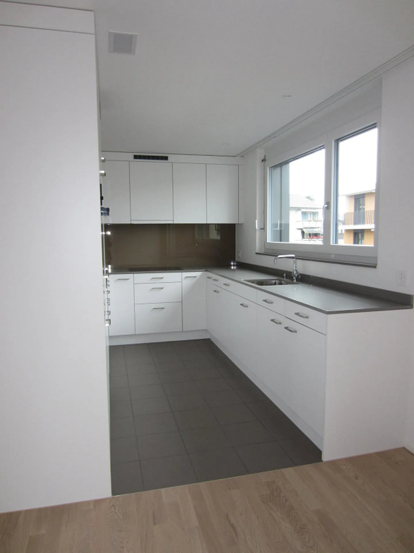 Modernes Apartment in der Natur - Foto 3 von 4