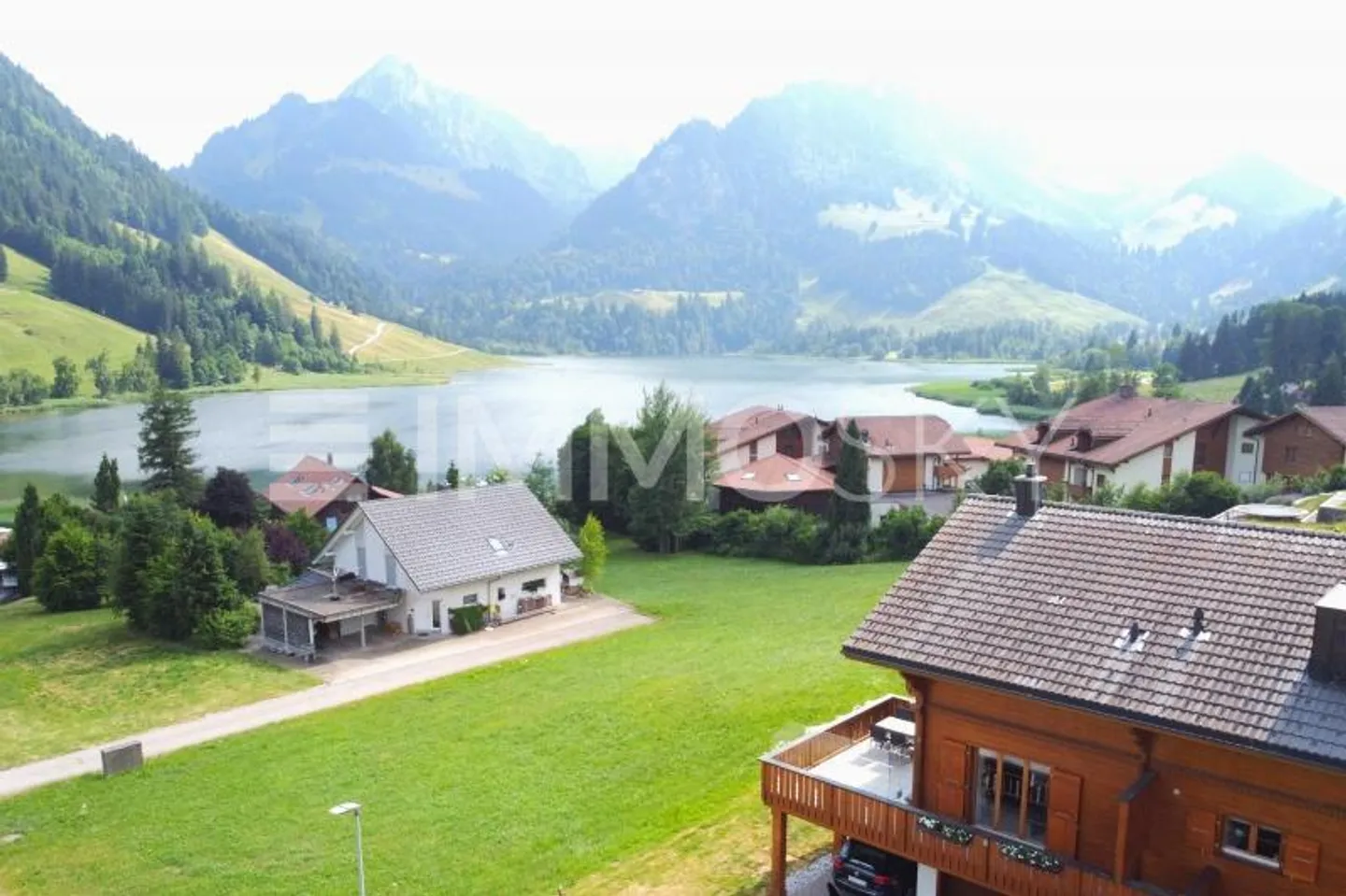 Votre maison au bord du lac – également idéale comme résidence secondaire - Photo 1 sur 5
