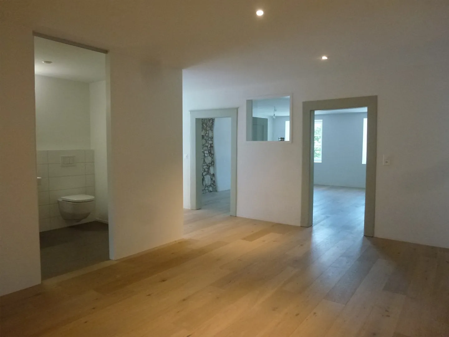 Charming 3.5-room apartment for rent - Photo 3 of 10