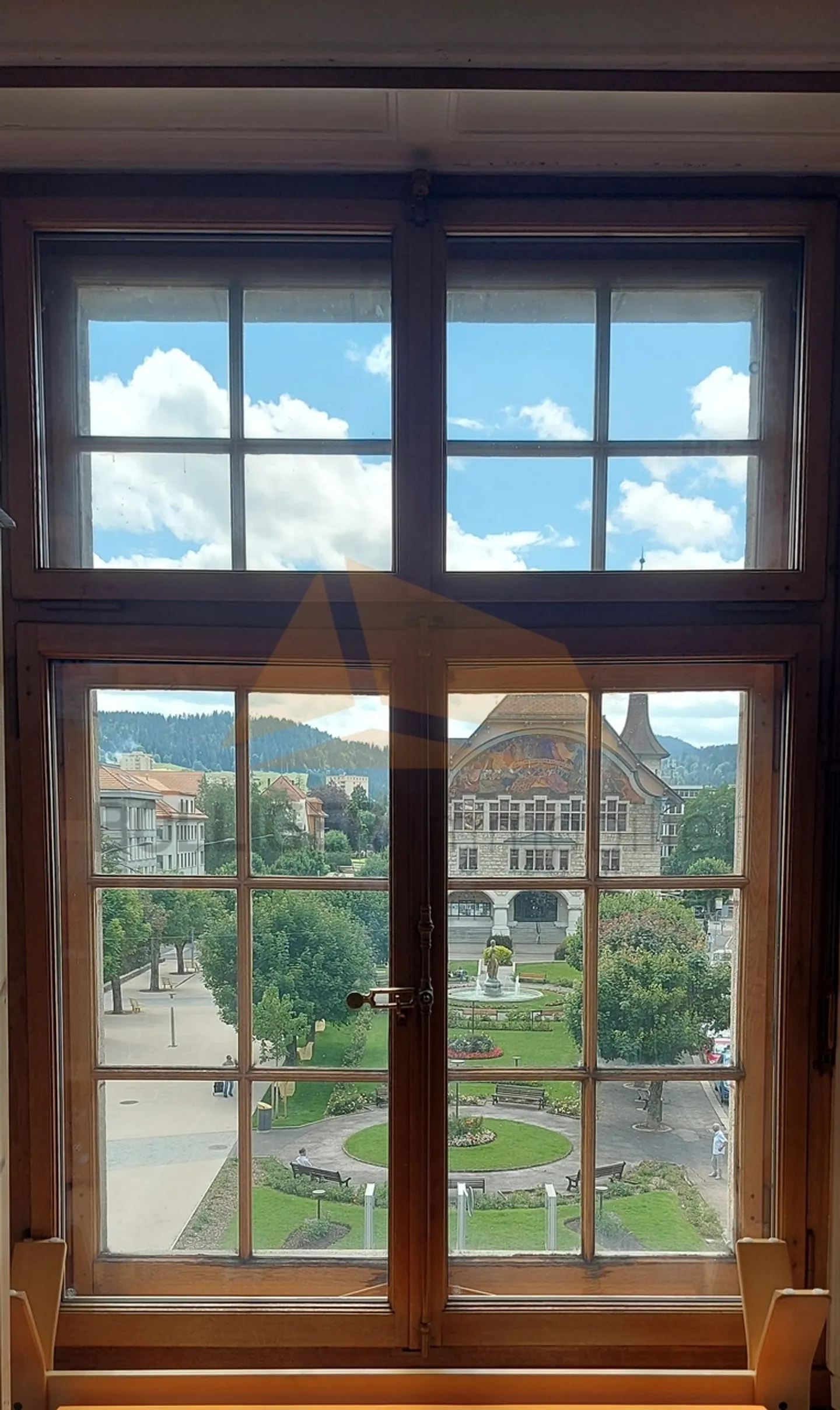 Edificio ad uso misto in affitto - Foto 4 di 18