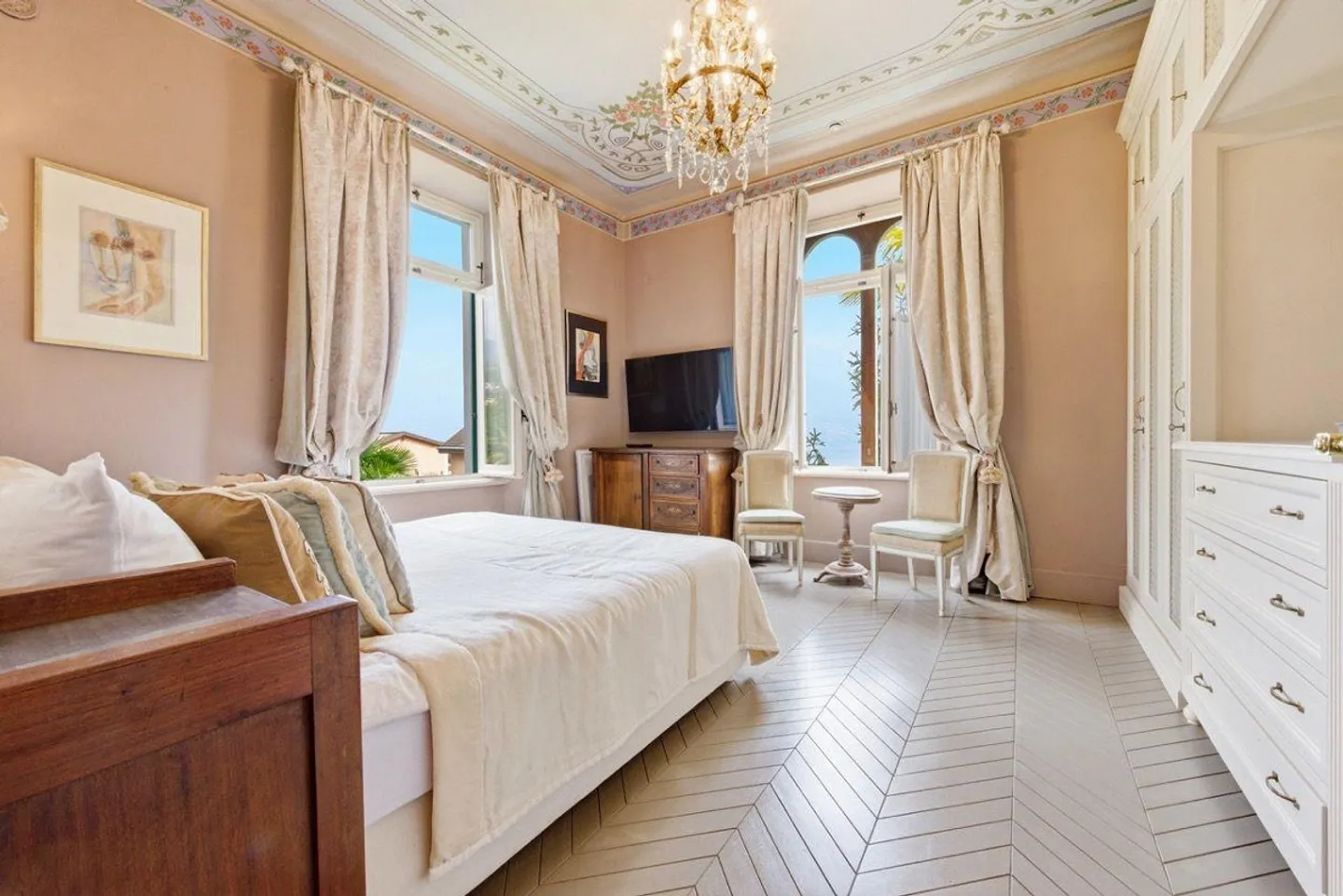 Charmante villa d'époque dans un emplacement exclusif - Photo 7 sur 16