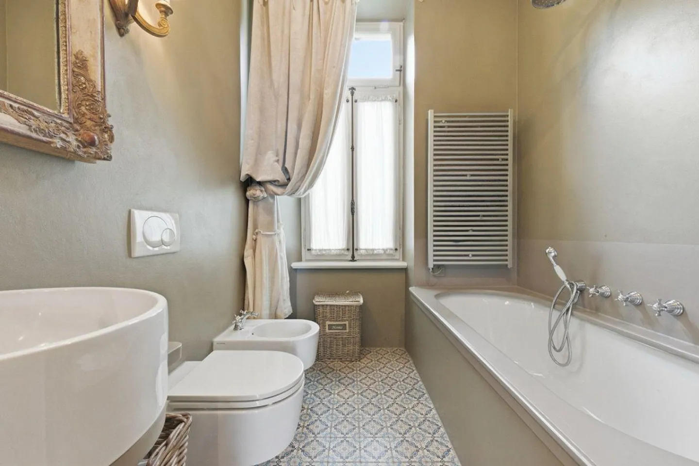 Charmante villa d'époque dans un emplacement exclusif - Photo 12 sur 16