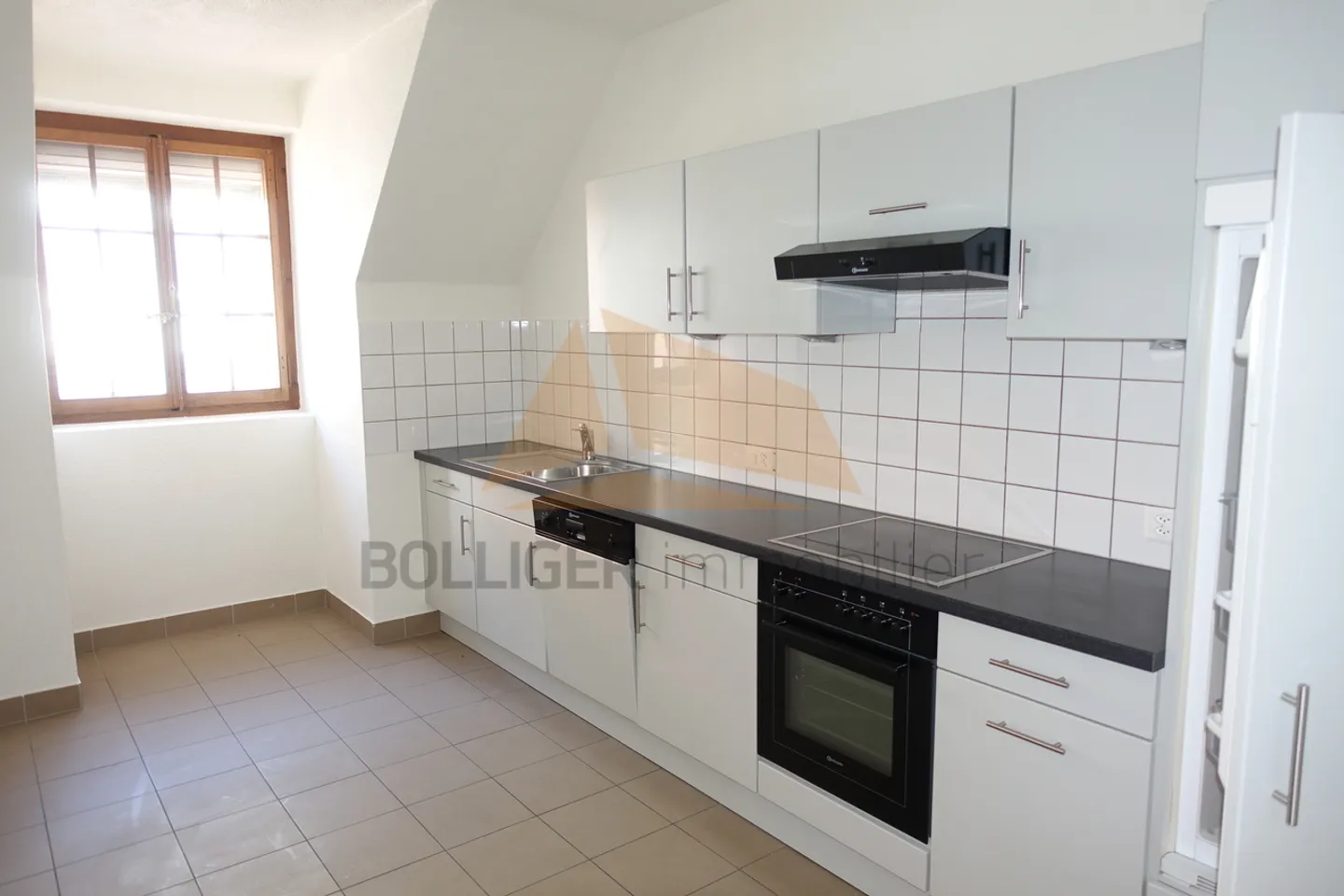 Edificio ad uso misto in affitto - Foto 13 di 18
