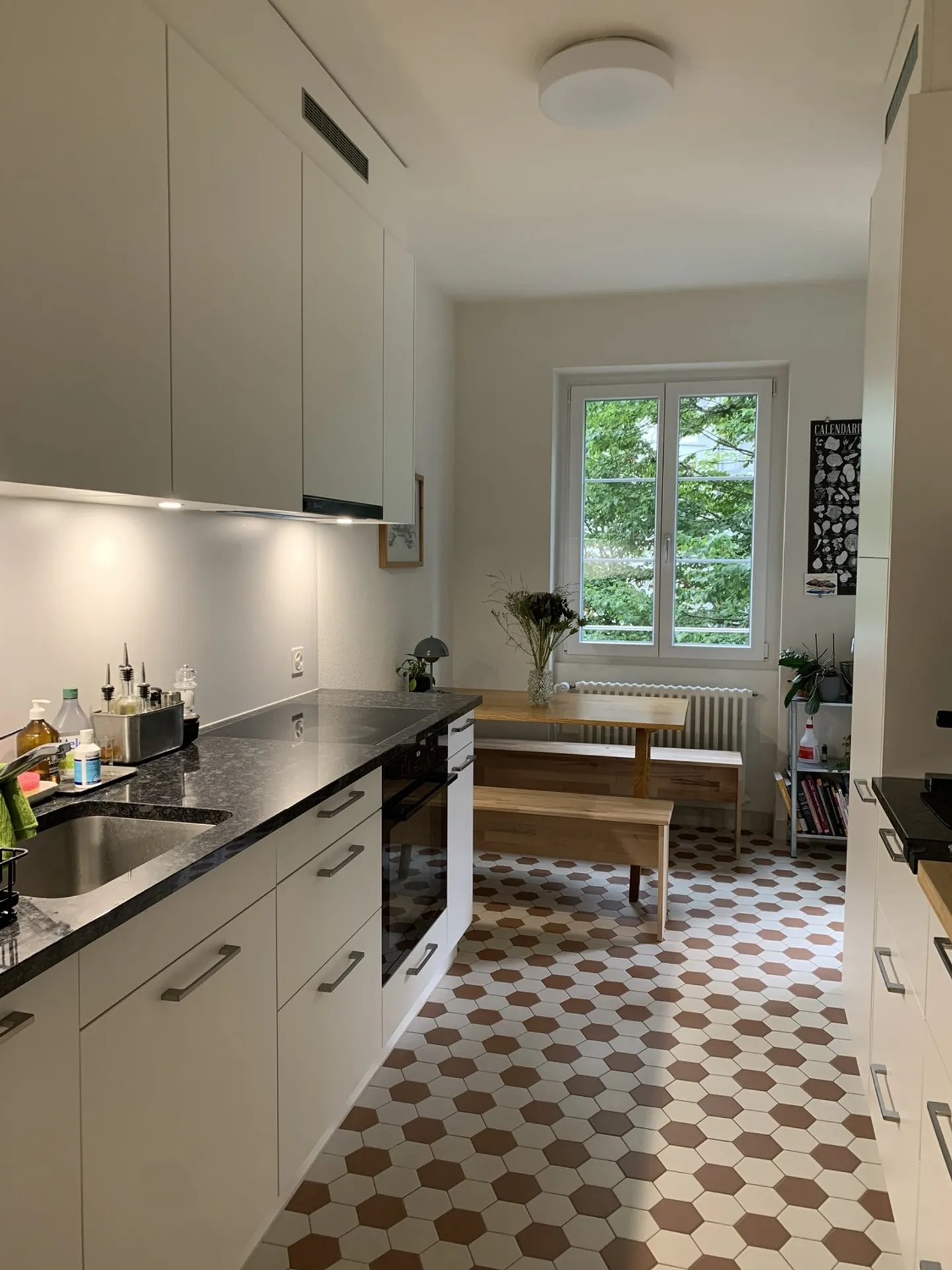 APPARTAMENTO 2 LOCALI A BASEL - ISELIN, ARREDATO, TEMPORANEO - Foto 4 di 5