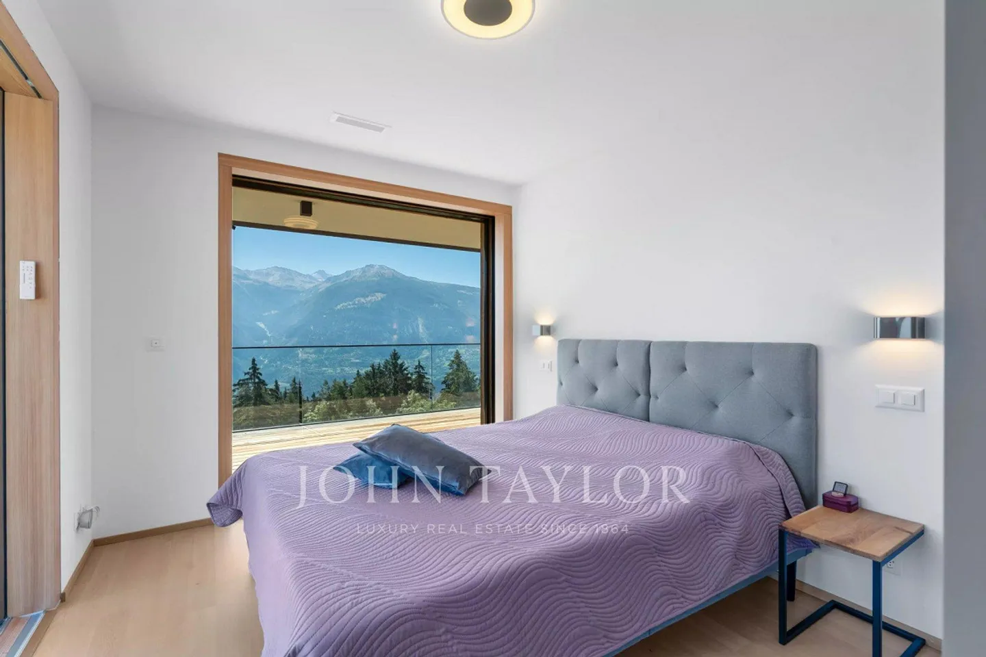 Alpine Elegance in the Heart of Crans-Montana - 3.5 Room Apartment - Photo 6 of 8