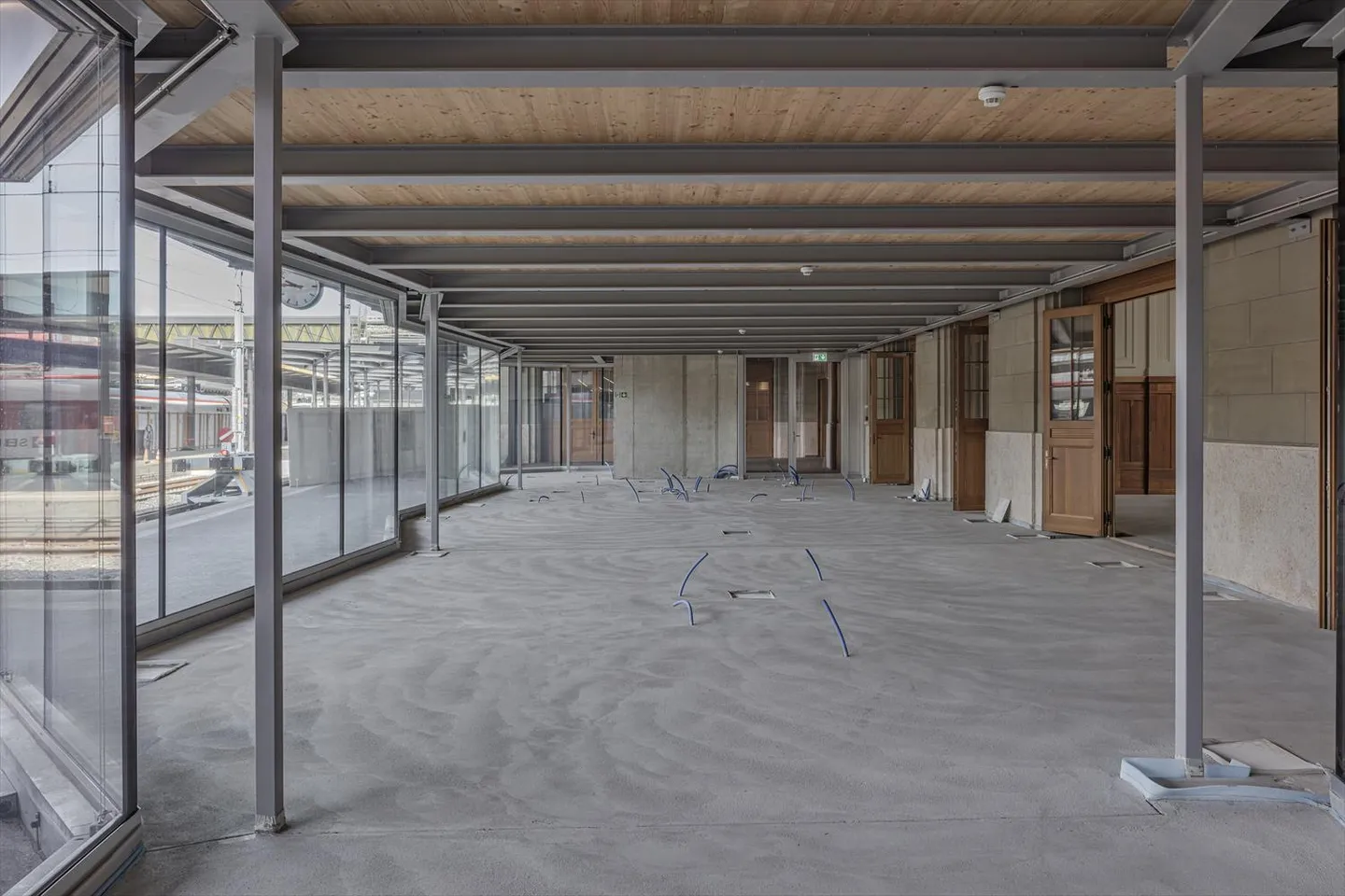 Commerce - Photo 2 of 3