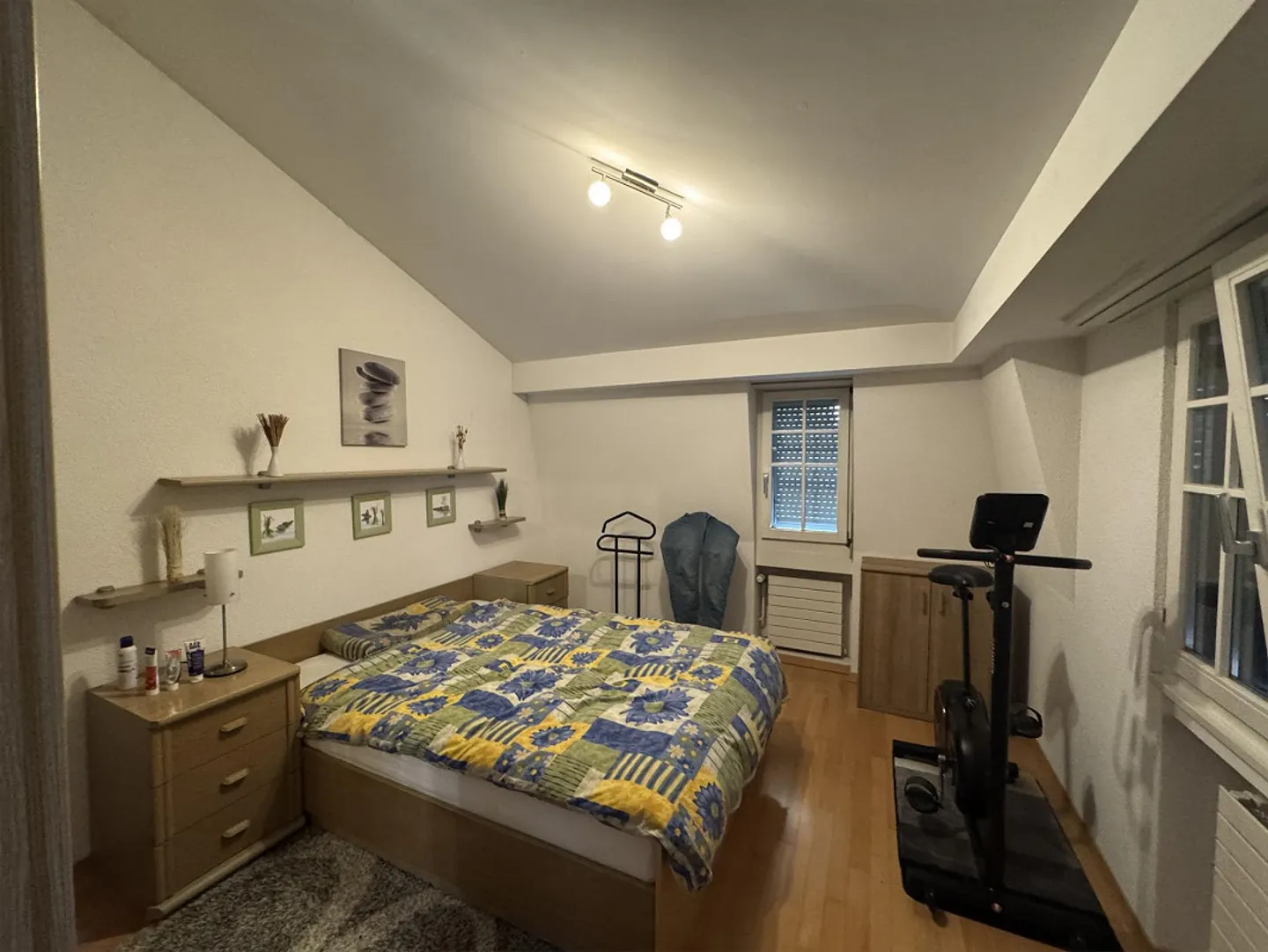 Attic apartment with a feel-good character in a central location - Photo 7 of 9