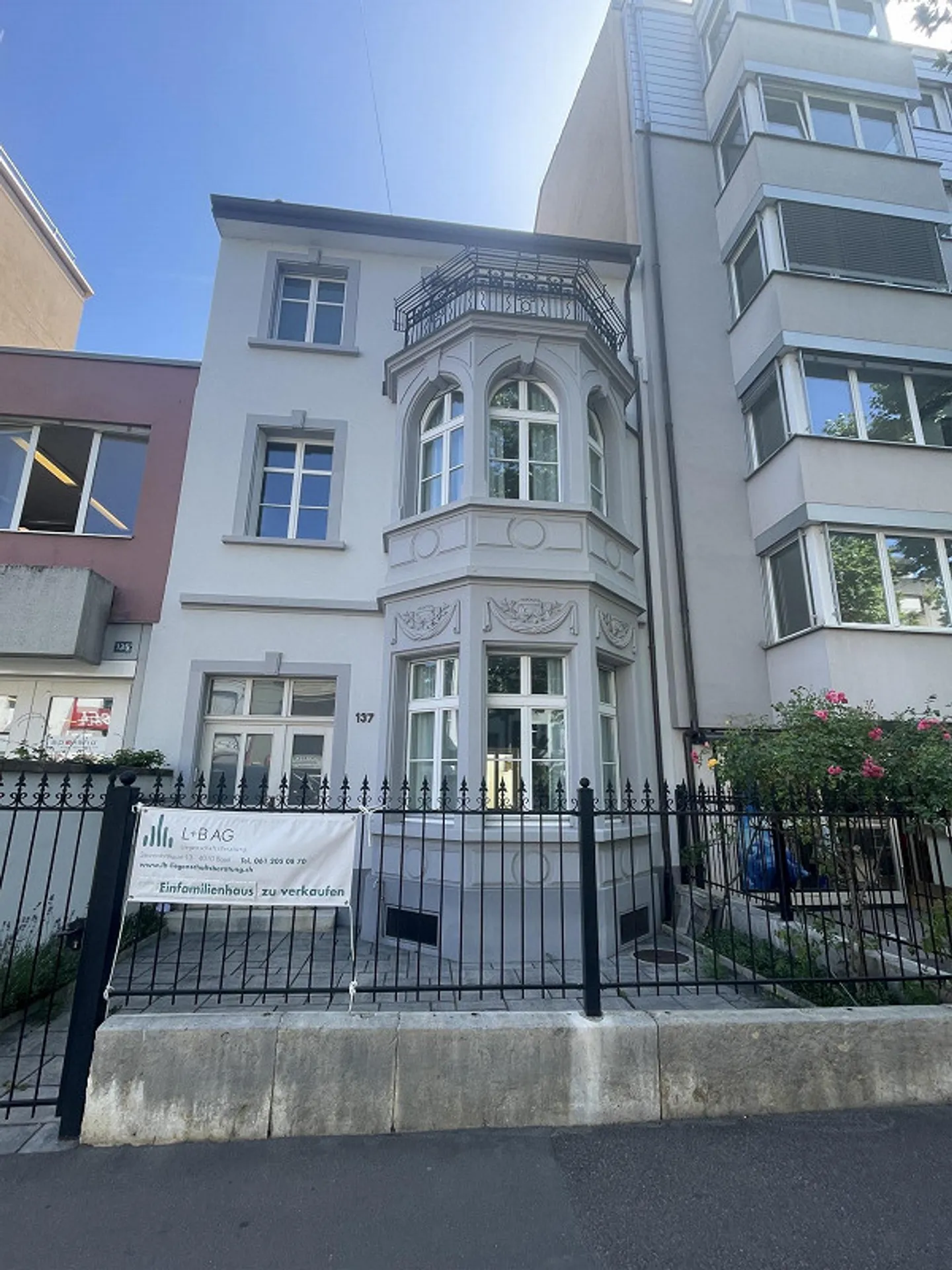 Charmantes Basler Stadthaus mit Terrassen - Foto 2 von 15