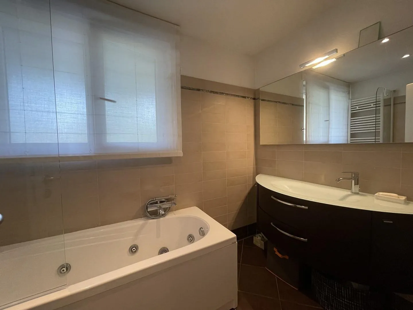 MODERN 2.5 APARTMENT WITH LARGE TERRACE AND PARKING - Photo 8 of 13