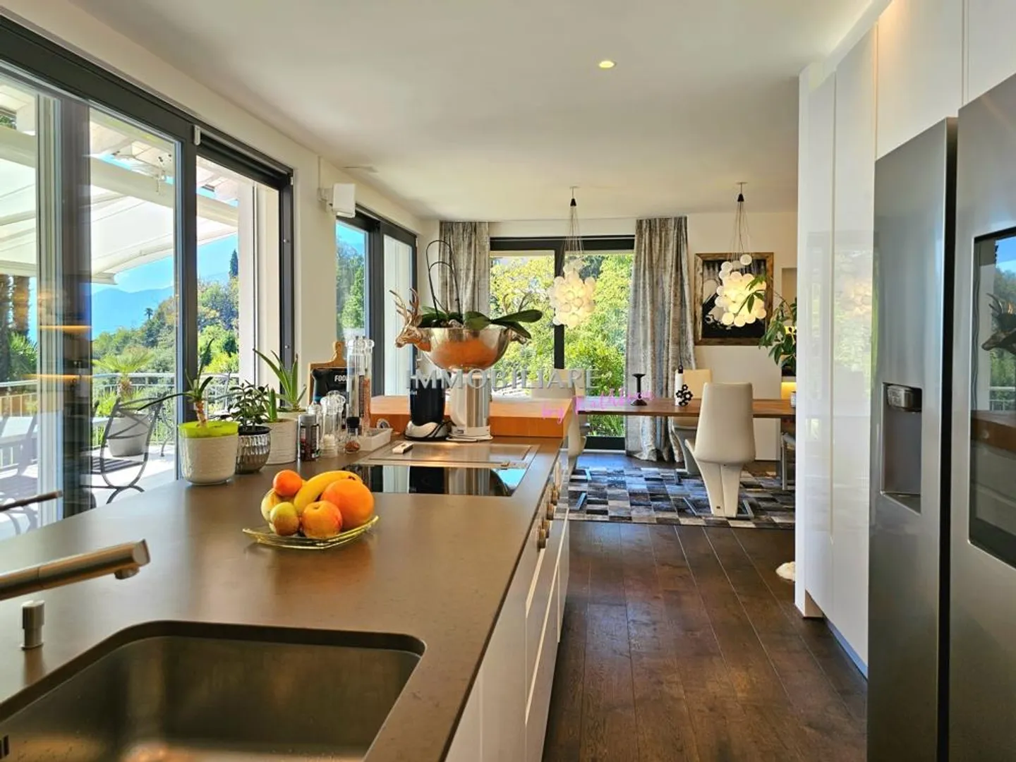 Modern villa with wonderful lake view, pool and sustainable technology - Photo 8 of 18