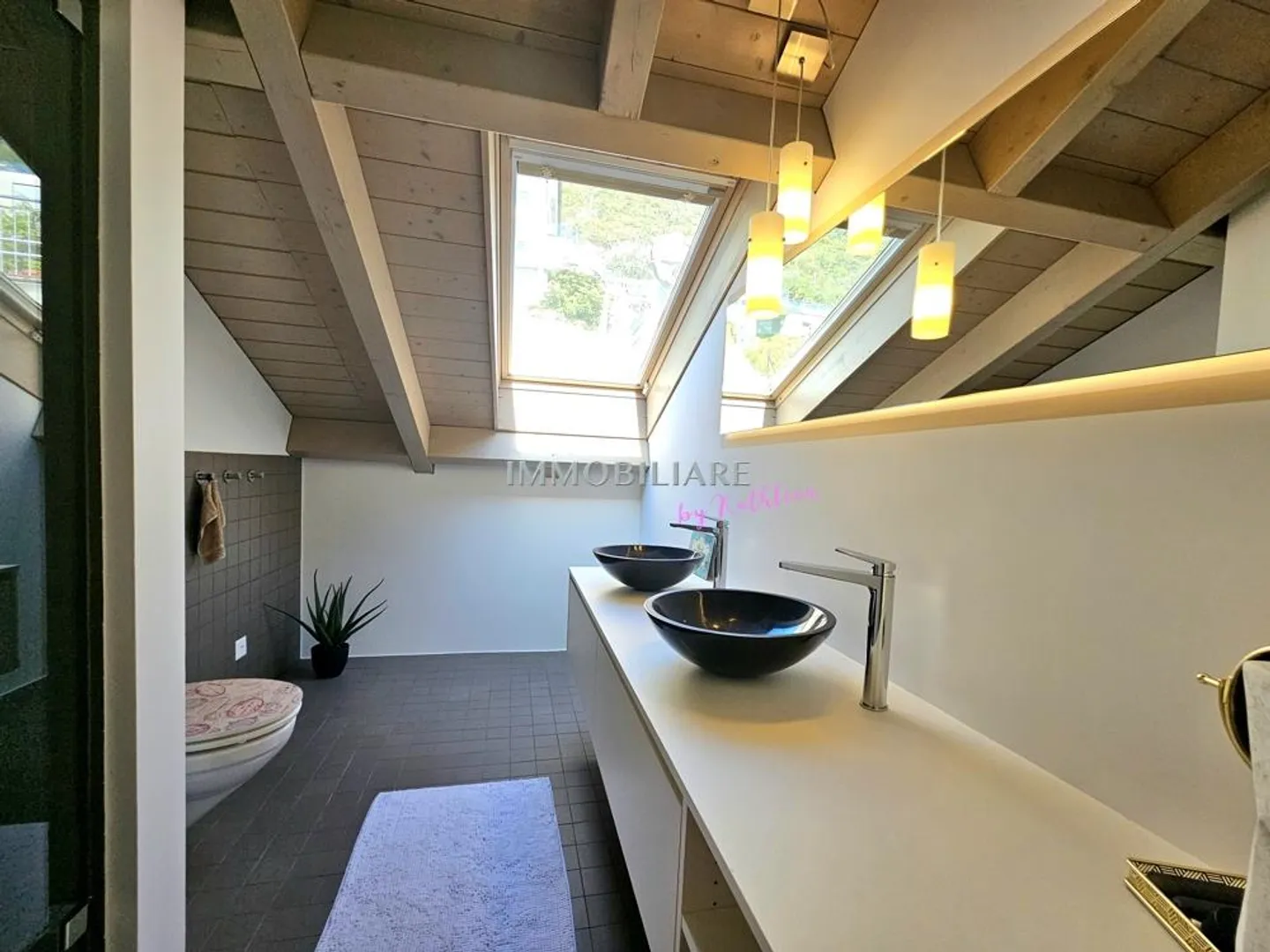 Modern villa with wonderful lake view, pool and sustainable technology - Photo 11 of 18